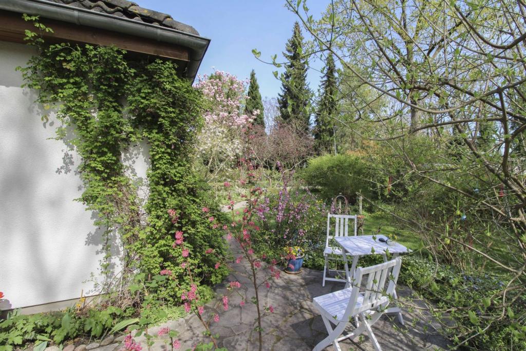Sitzecke beim Haus