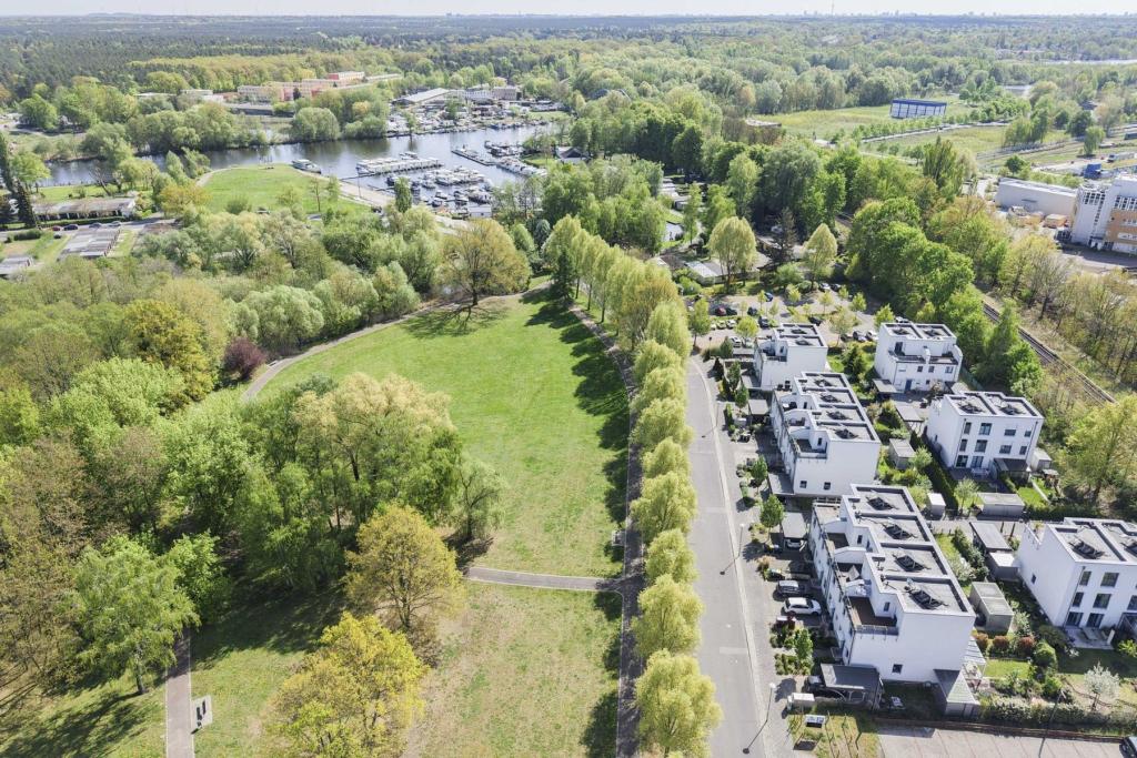 Blick auf den Hennigsdorfer Stadthafen