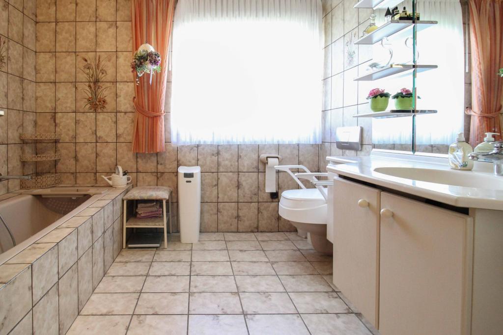 05 Badezimmer EG
