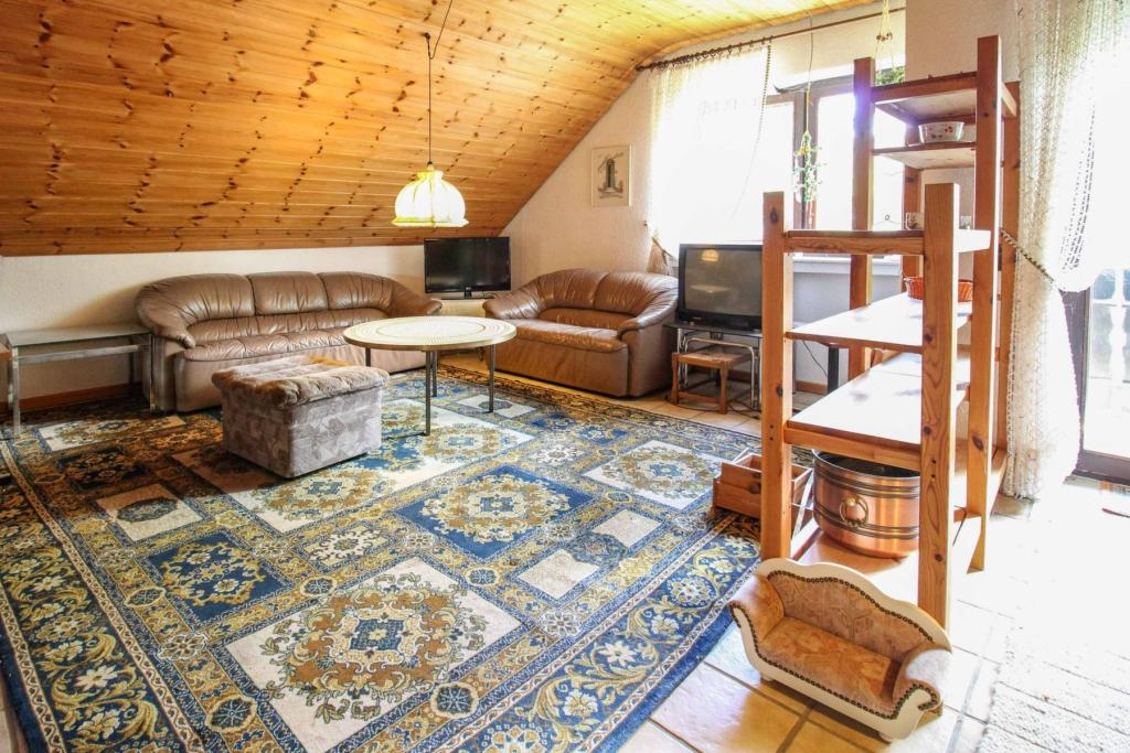 10 Einliegerwohnung DG