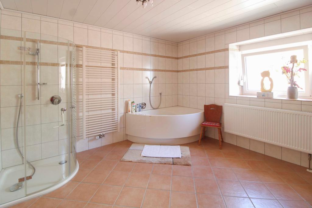 Badezimmer 1.OG