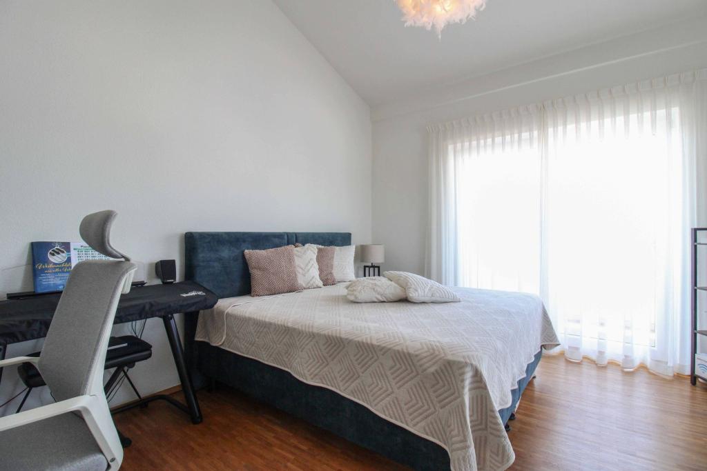 Büro- Gästezimmer