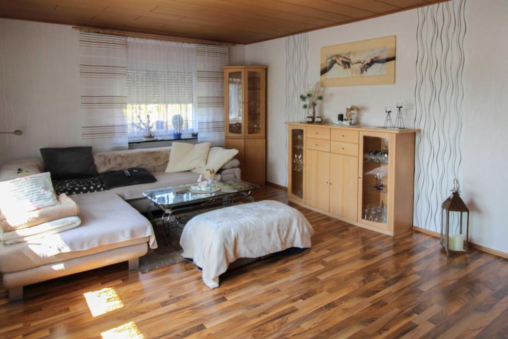 Wohnzimmer EG Sicht 2