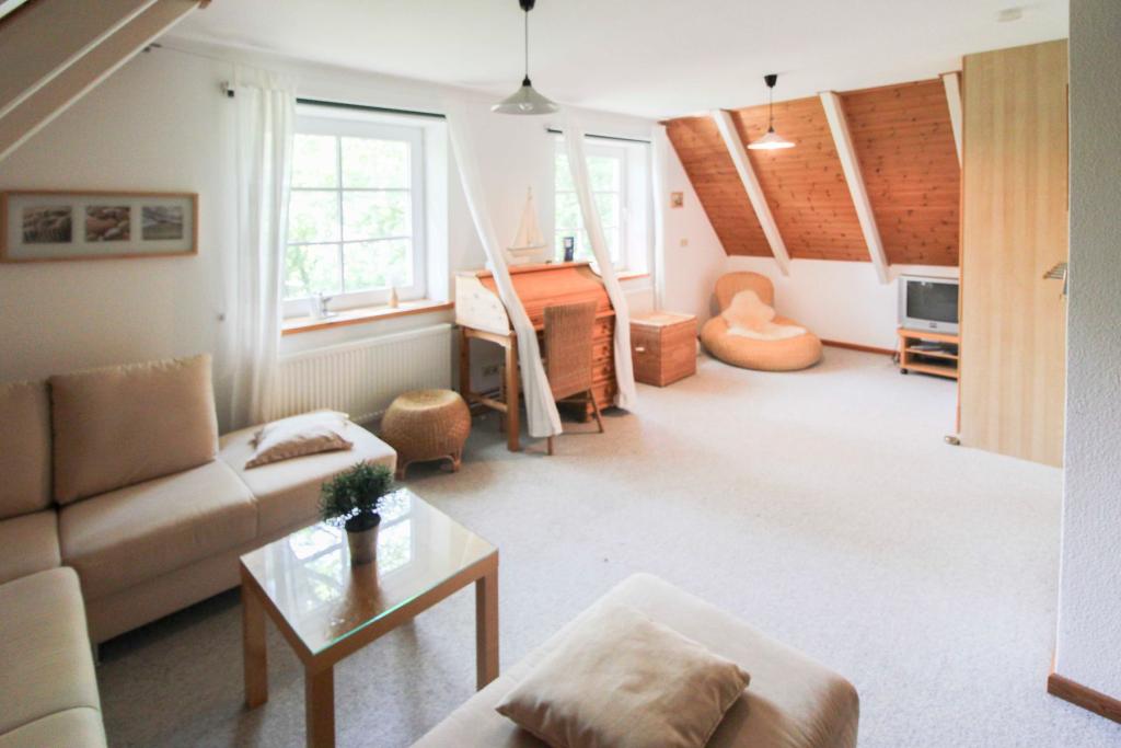 Schlafzimmer 2 OG