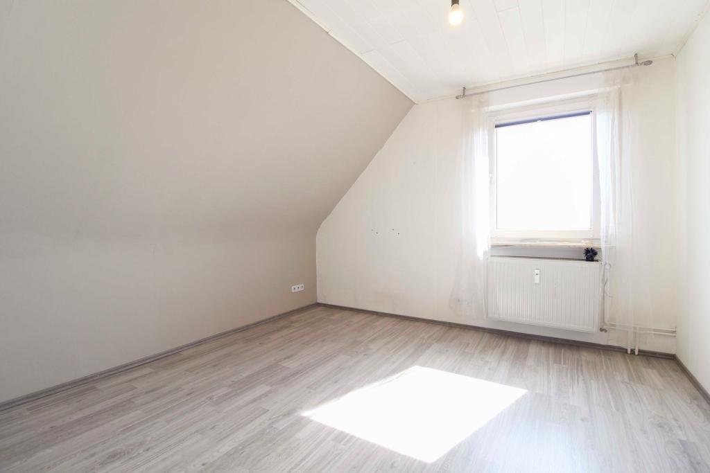 Schlafzimmer 1 WHG. 3 DG