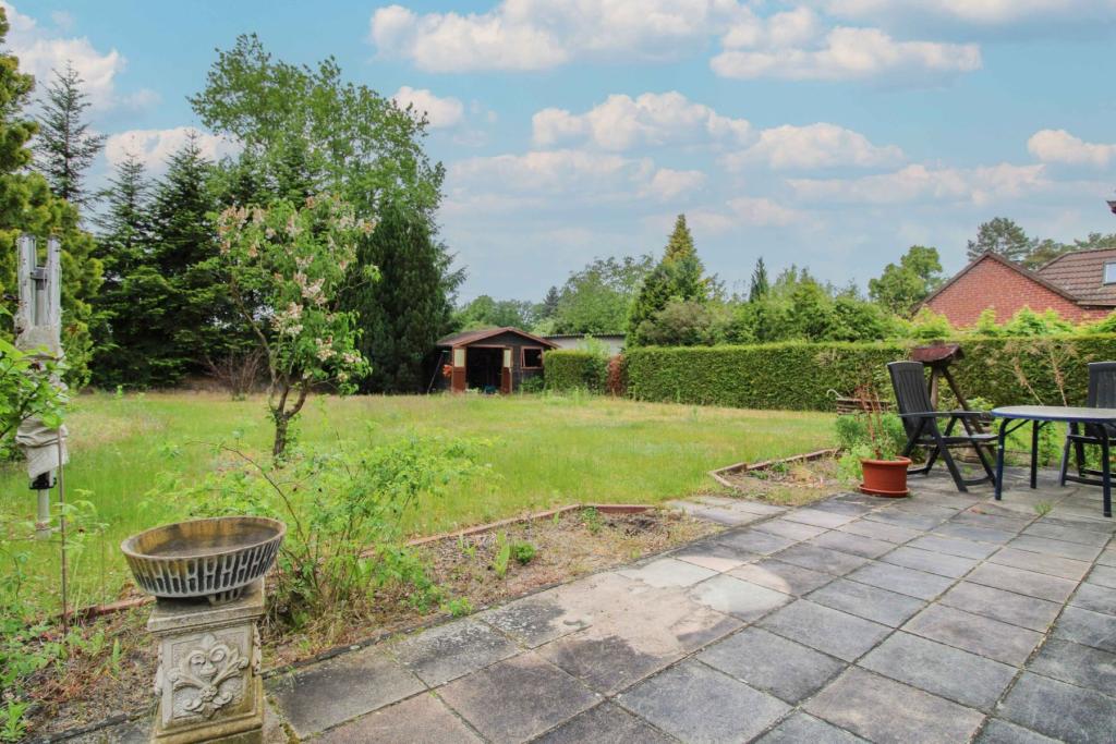 Terrasse mit Garten