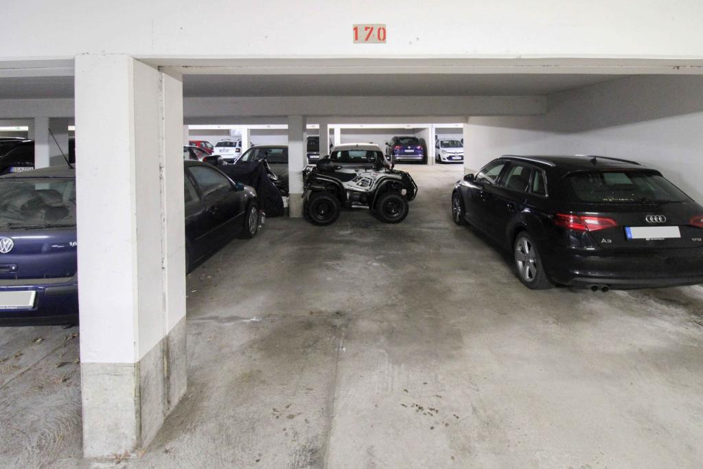 Tiefgaragenplatz