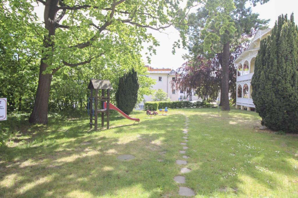 Anliegender Spieplatz