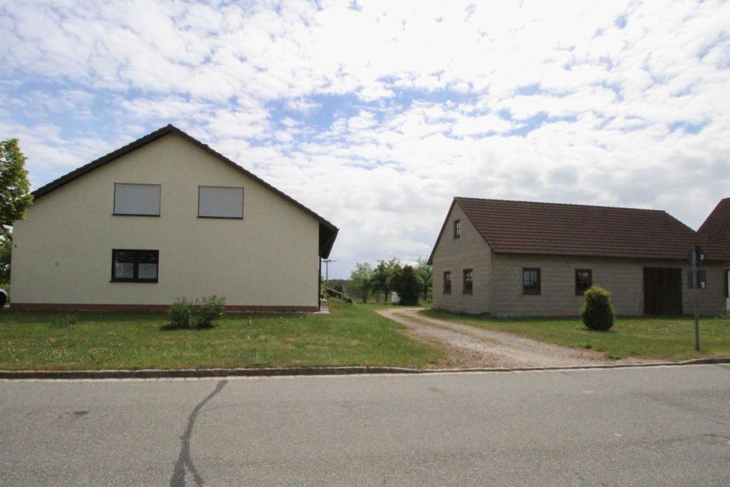 Straßenansicht