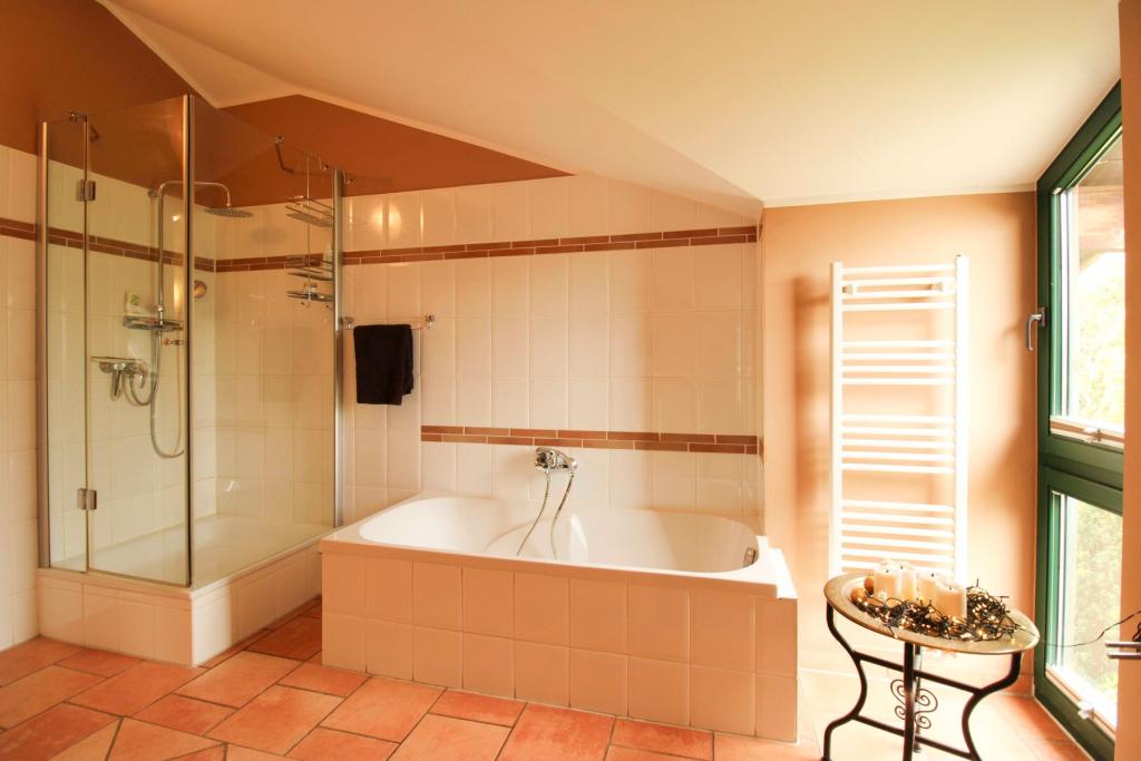Badezimmer Dusche_Wanne