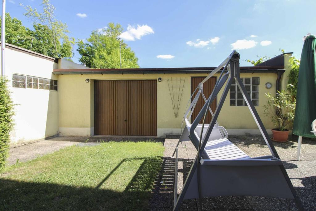 Hinterhof Garage und Lager