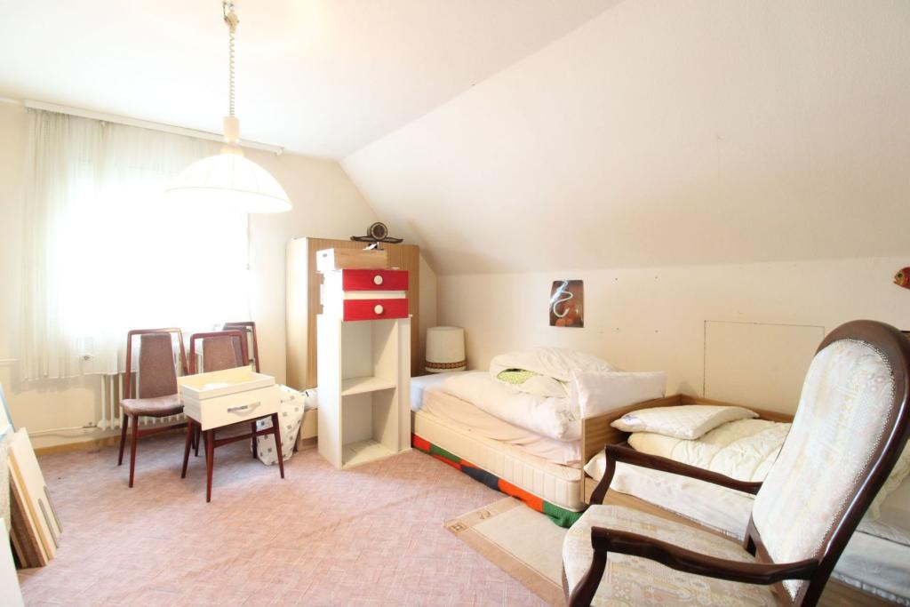 Schlafzimmer 2 OG