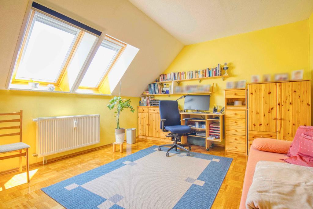 Schlafzimmer 1