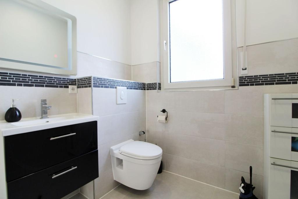 Badezimmer Einheit 1_EG