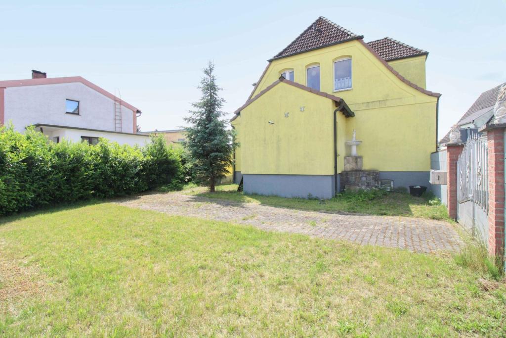 Einfahrt Vorgarten