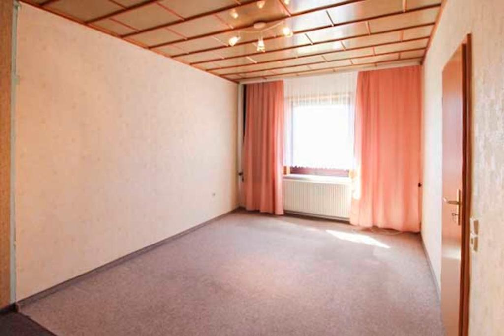 Schlafzimmer 1 von 5 im Haupthaus (OG)