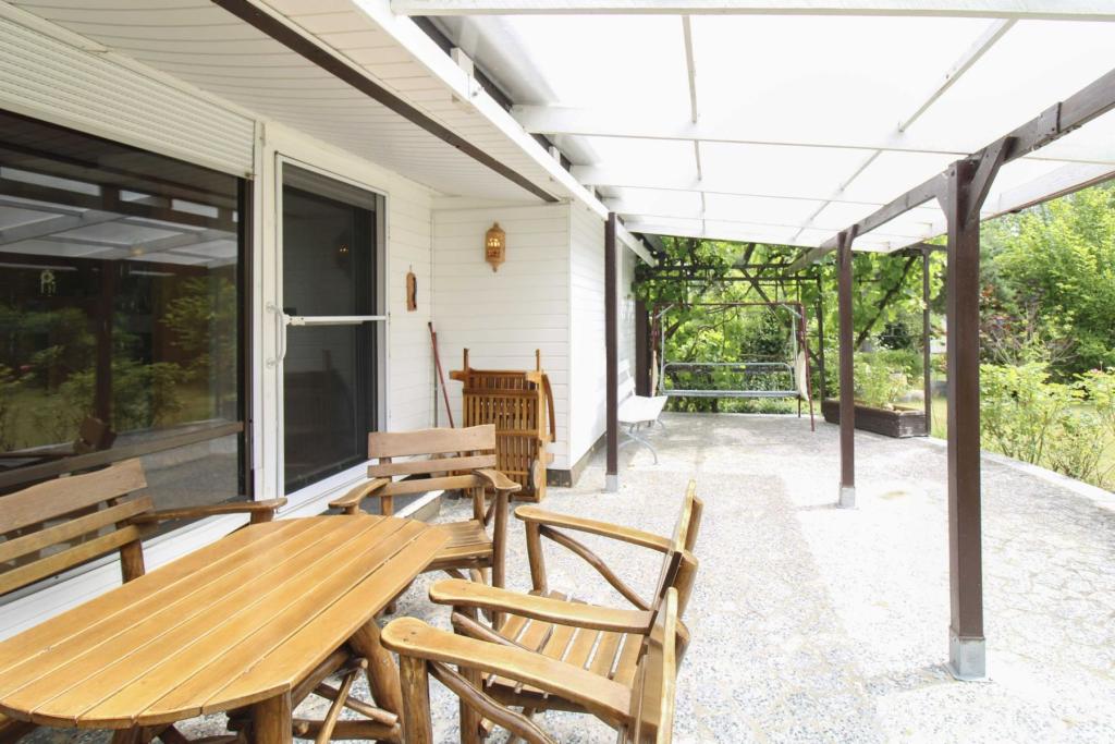 Überdachte Terrasse