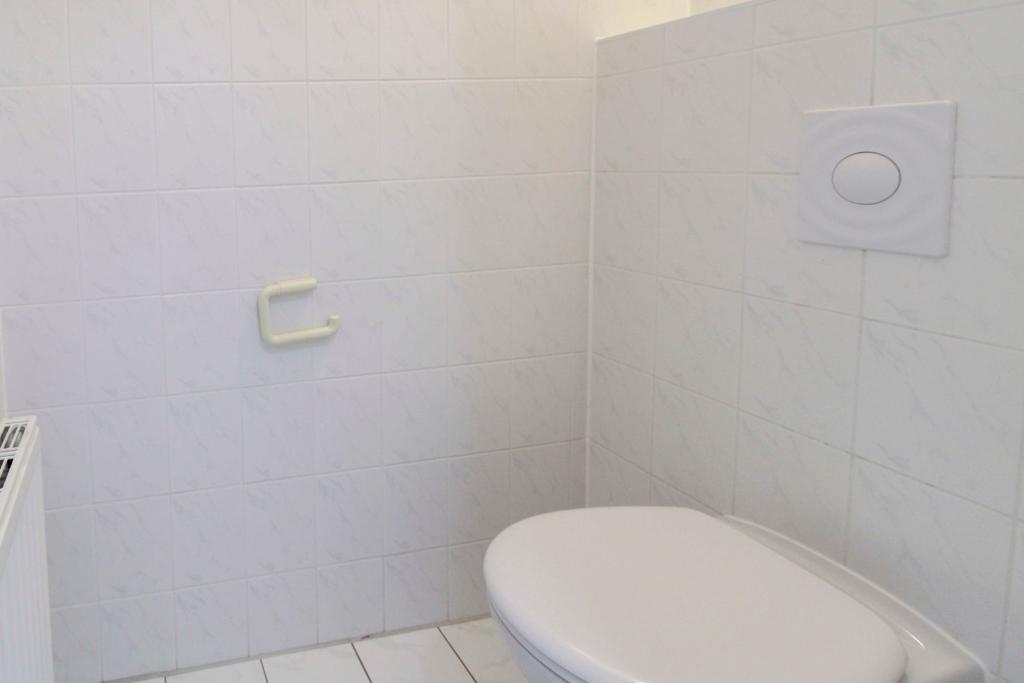 WC (2)