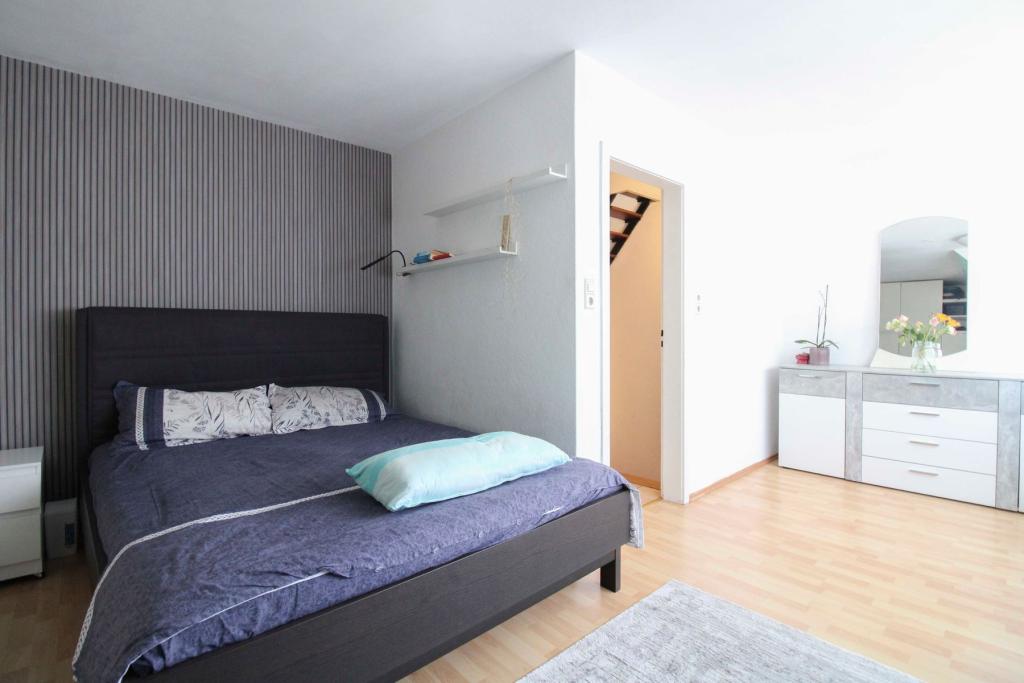 Schlafzimmer 2.OG