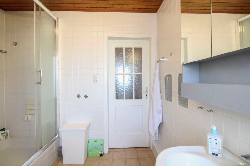 Badezimmer 2.OG