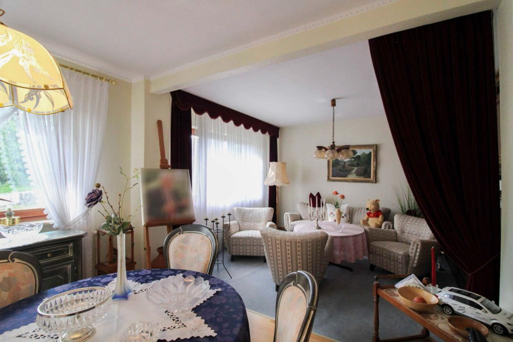 Wohnzimmer (2)