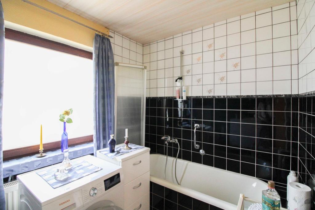 Badezimmer EG