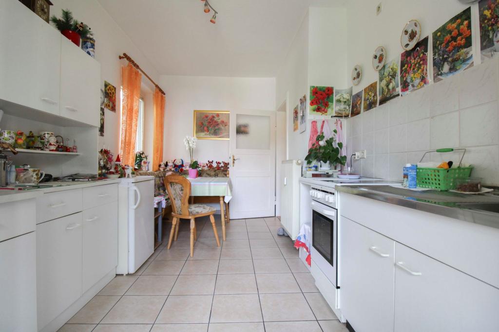 Küche Ansicht 02