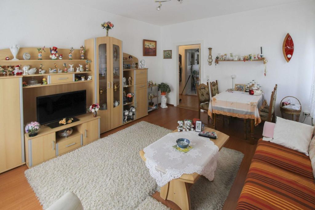 Wohnzimmer Ansicht 02