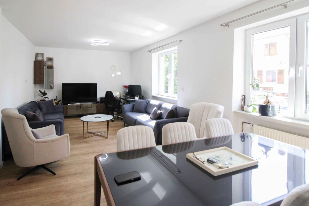 Wohn-und Esszimmer(1)