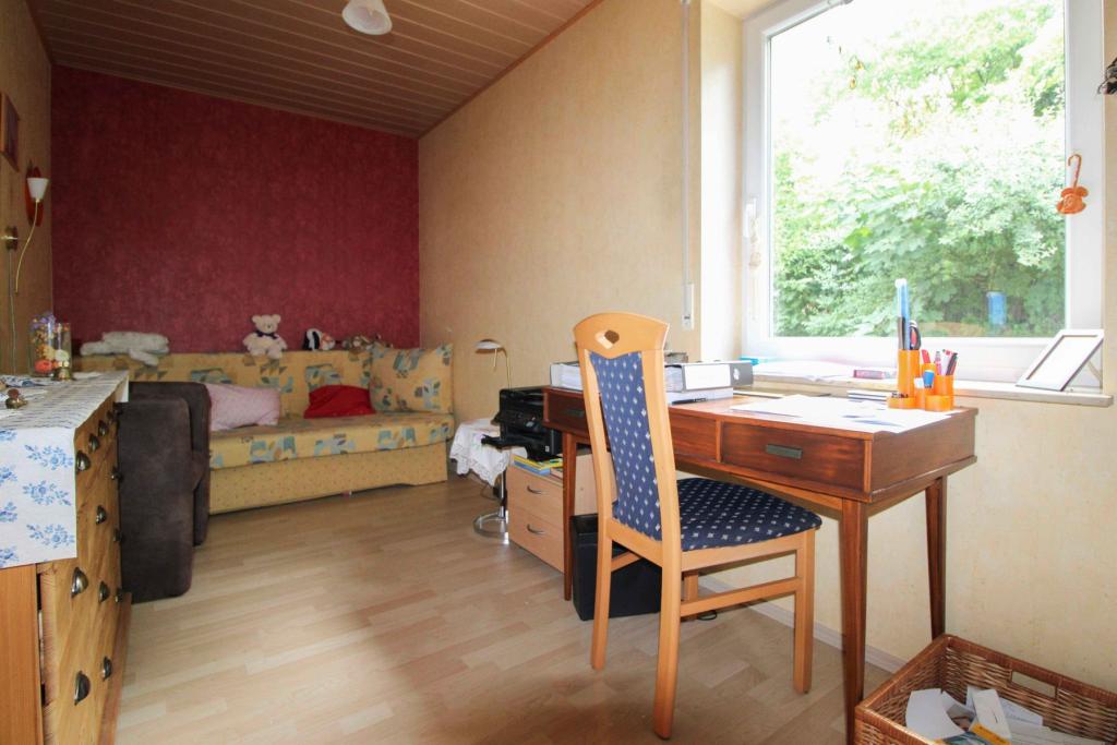 Büro EG