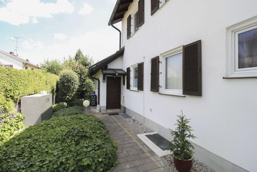 Haus 2: Hauszugang