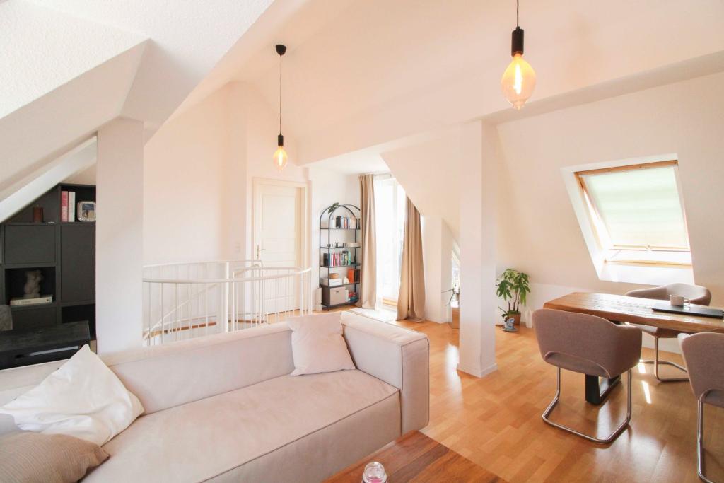 Wohnzimmer (2)