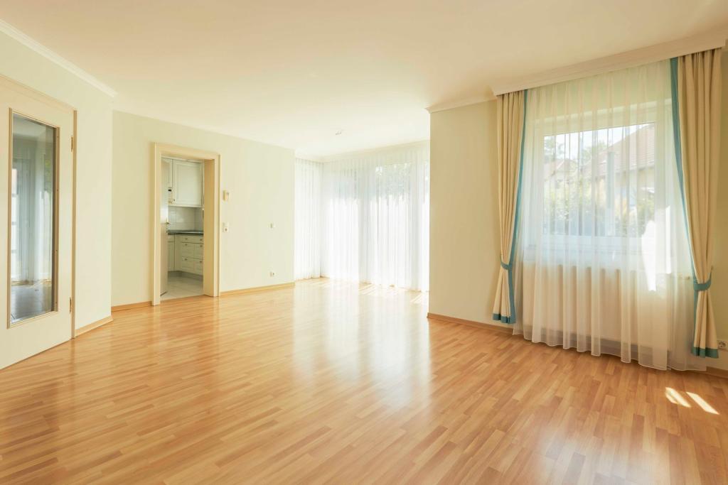 Wohnzimmer mit Blick zur Küche