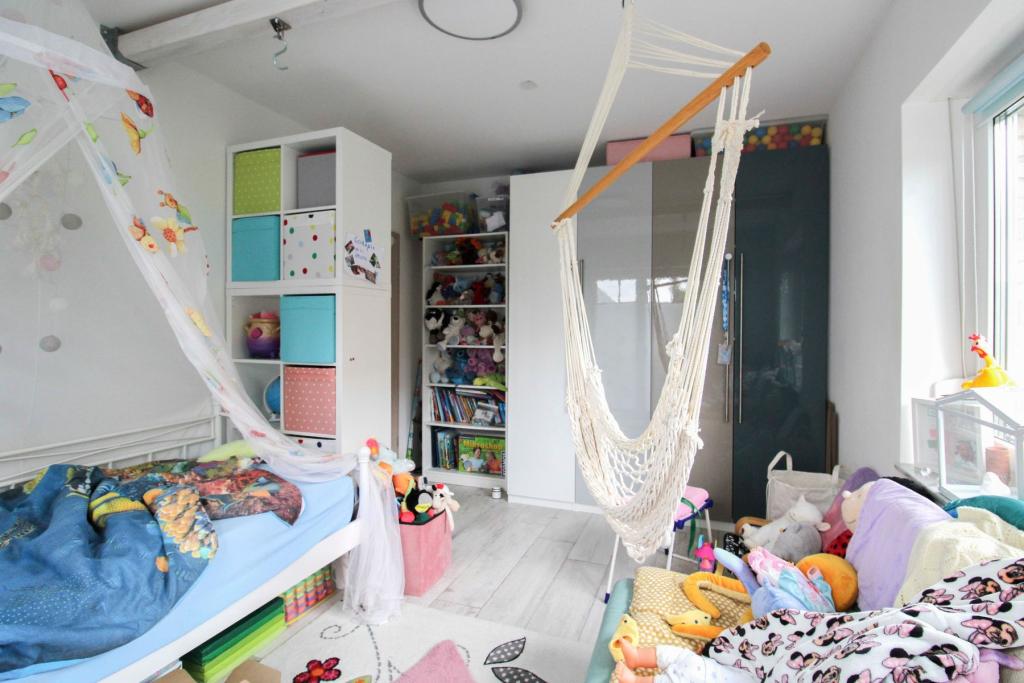 Schlafzimmer OG (2)