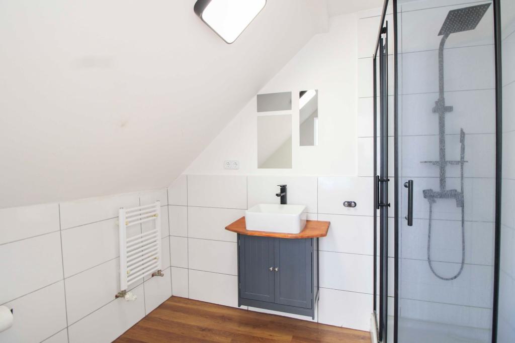 App 1 Badezimmer
