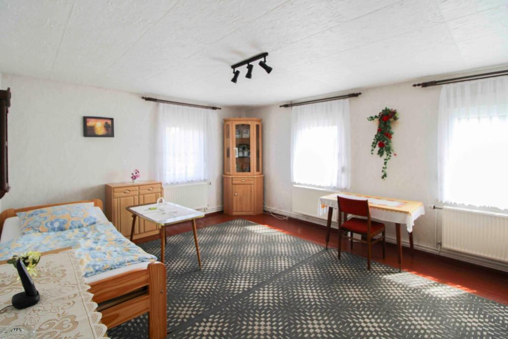 Schlafzimmer 2 OG