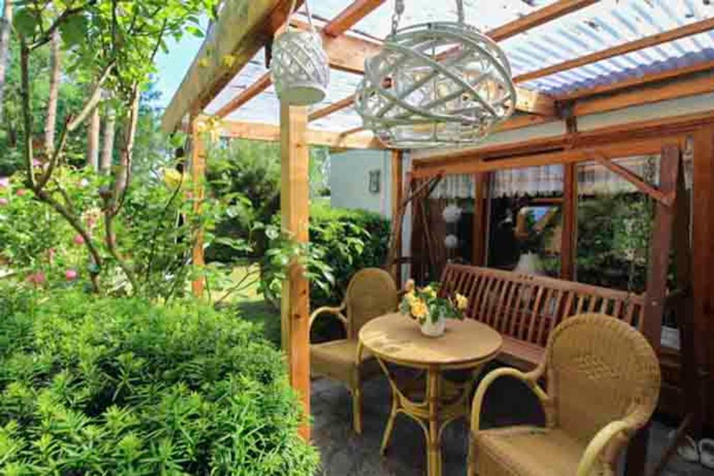 Hintere Terrasse