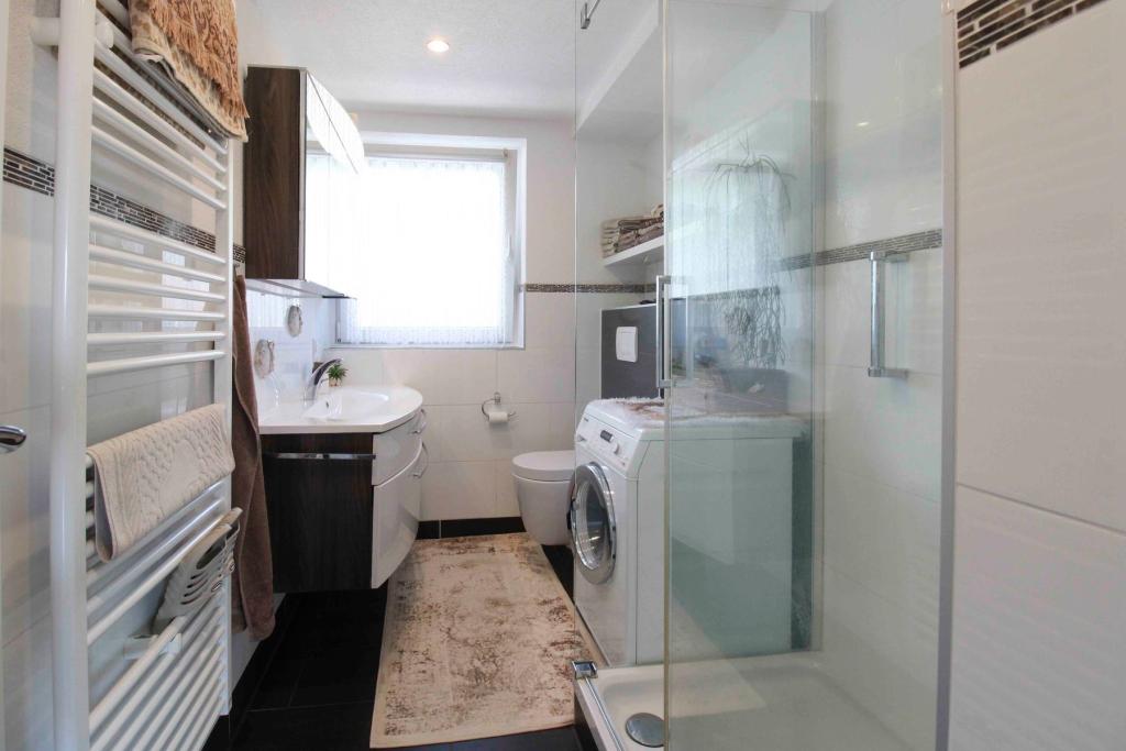 Badezimmer EG