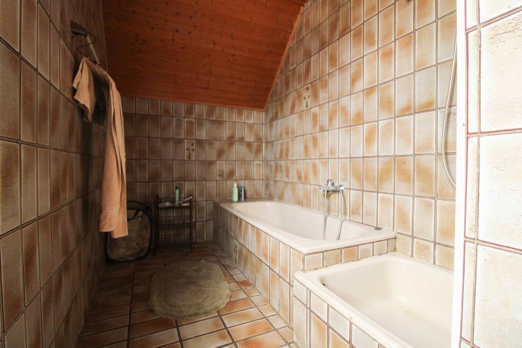 Badezimmer DG