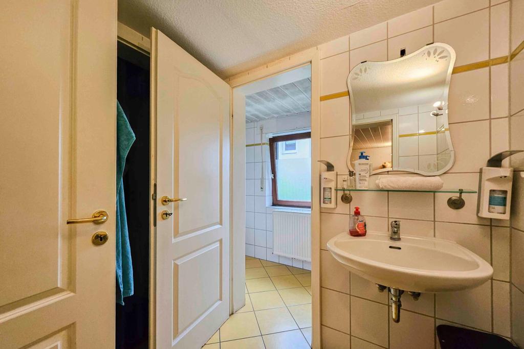 Badezimmer EG