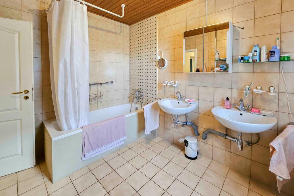 Badezimmer 1. OG