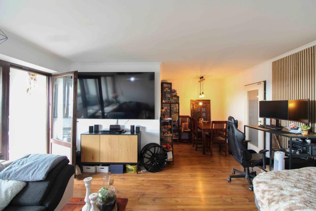 Wohnzimmer Bild III