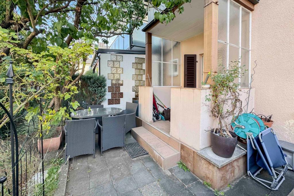 Terrasse Neu