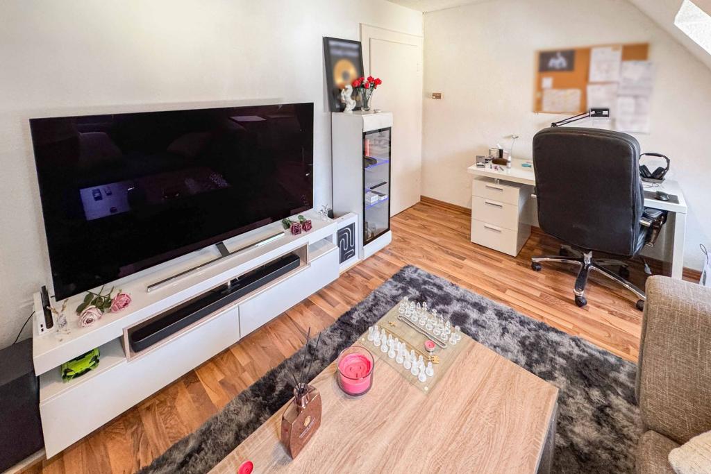 Wohnzimmer  2. OG