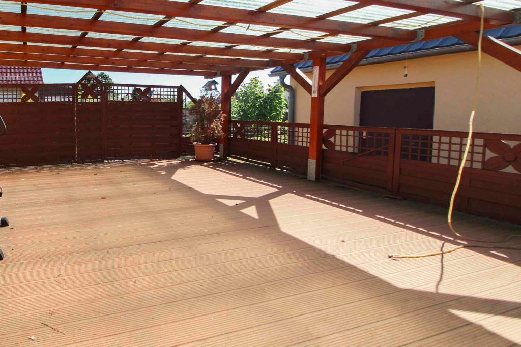überdachte Terrasse