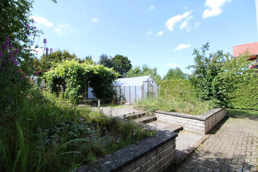 13 Garten