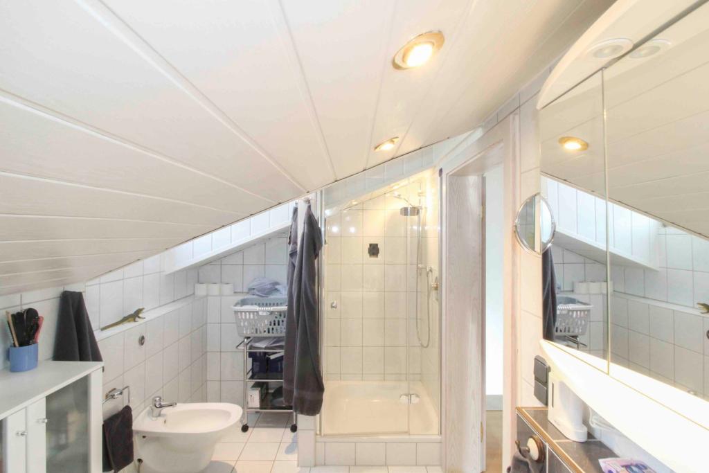 Badezimmer 1.OG
