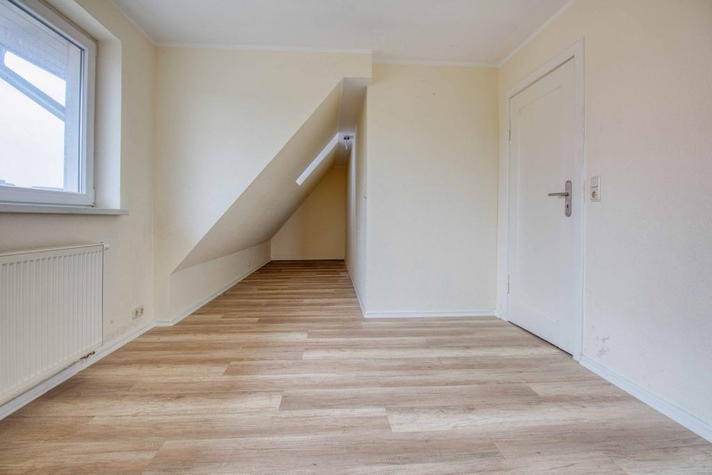 Schlafzimmer 1 II