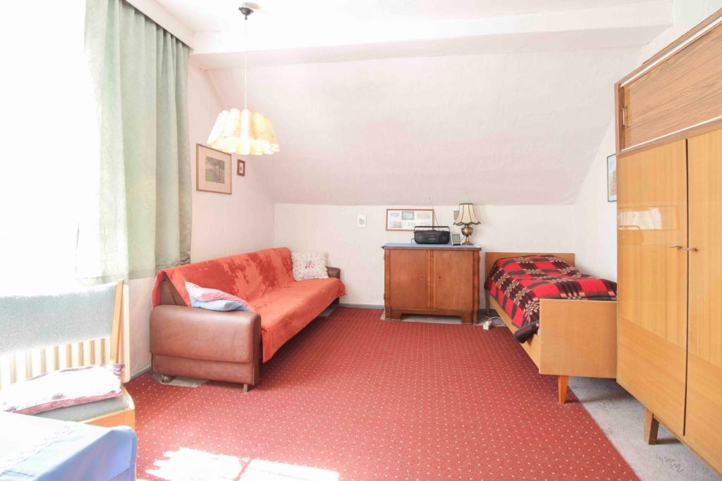 Schlafzimmer 2 OG