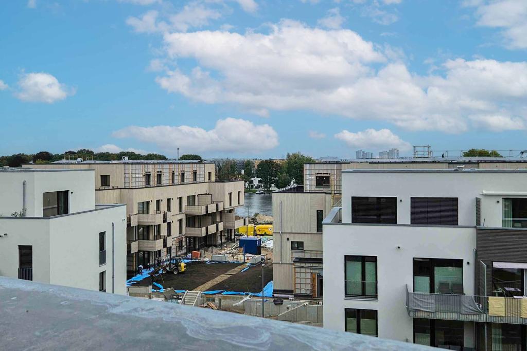 Blick zur Dahme vom Balkon